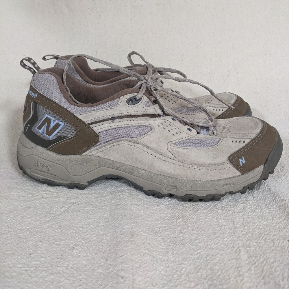 New Balance 643 Sz 11 Women Hiking Shoe Tan Suede Absorb Sole Performance Clean